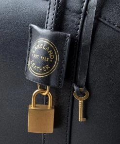 Lakeland Leather Heritage Leather Overnight Bag Black 17 Lakeland Leather Heritage Leather Overnight Bag Black -Lakeland Leather Sales unnamed file 1002 scaled