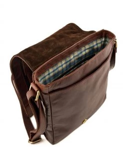 Lakeland Leather Keswick Medium Leather Messenger Bag In Brown -Lakeland Leather Sales unnamed file 109 scaled