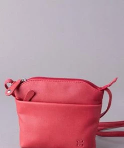 Lakeland Leather Small Threlkeld Leather Cross-Body Bag Black 12 Lakeland Leather Small Threlkeld Leather Cross-Body Bag Black -Lakeland Leather Sales unnamed file 11