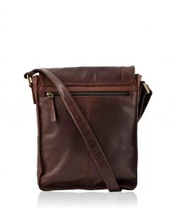 Lakeland Leather Keswick Medium Leather Messenger Bag In Brown -Lakeland Leather Sales unnamed file 111 scaled