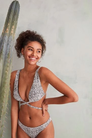 Women'secret Grey Printed Halterneck Bikini Top 7 Women'secret Grey Printed Halterneck Bikini Top - Image 5