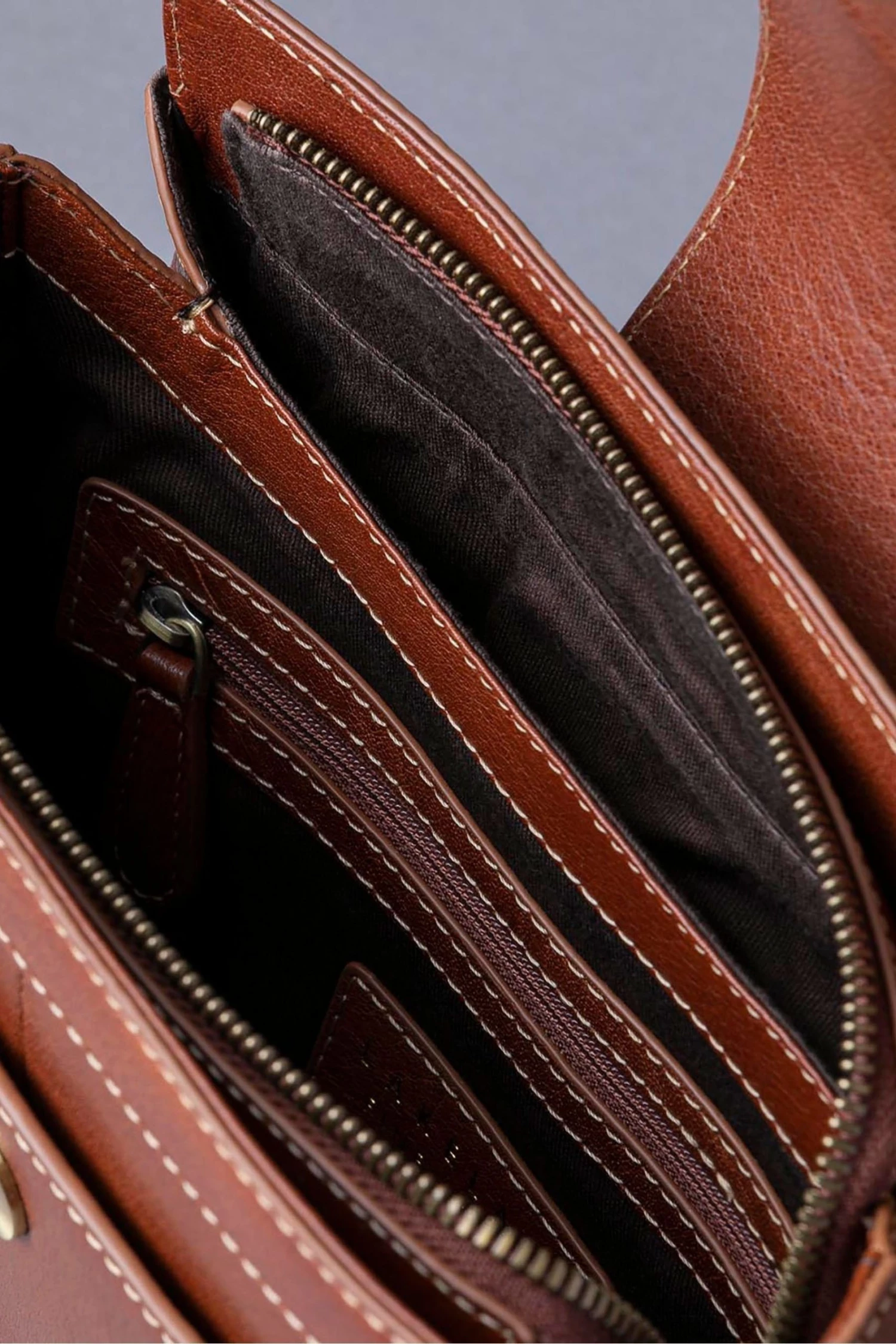 Lakeland Leather Birthwaite Leather Saddle Bag Cognac Brown 6 Lakeland Leather Birthwaite Leather Saddle Bag Cognac Brown - Image 4