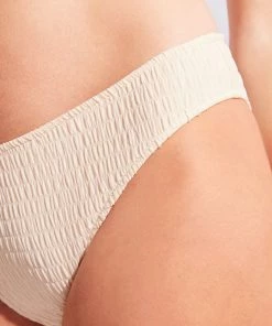 Women'secret Cream Seersucker Hipster Bikini Bottoms -Lakeland Leather Sales unnamed file 1396 scaled
