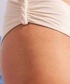 Women'secret Medium White Braided Waist Bikini Bottoms -Lakeland Leather Sales unnamed file 1426 scaled