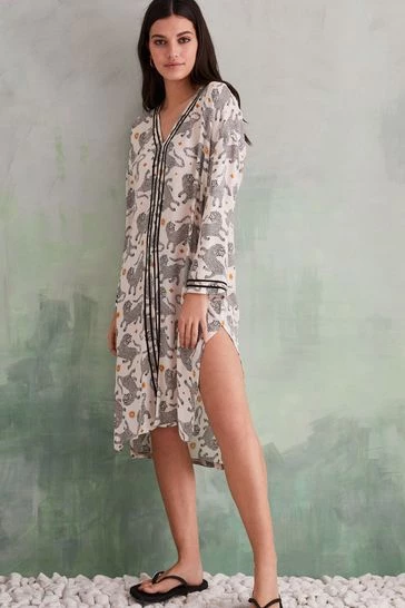 Women'secret White Long Tiger Tunic 7 Women'secret White Long Tiger Tunic - Image 5