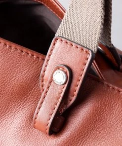Lakeland Leather Fairfield Tote Handbag Tan Brown 13 Lakeland Leather Fairfield Tote Handbag Tan Brown -Lakeland Leather Sales unnamed file 220 scaled