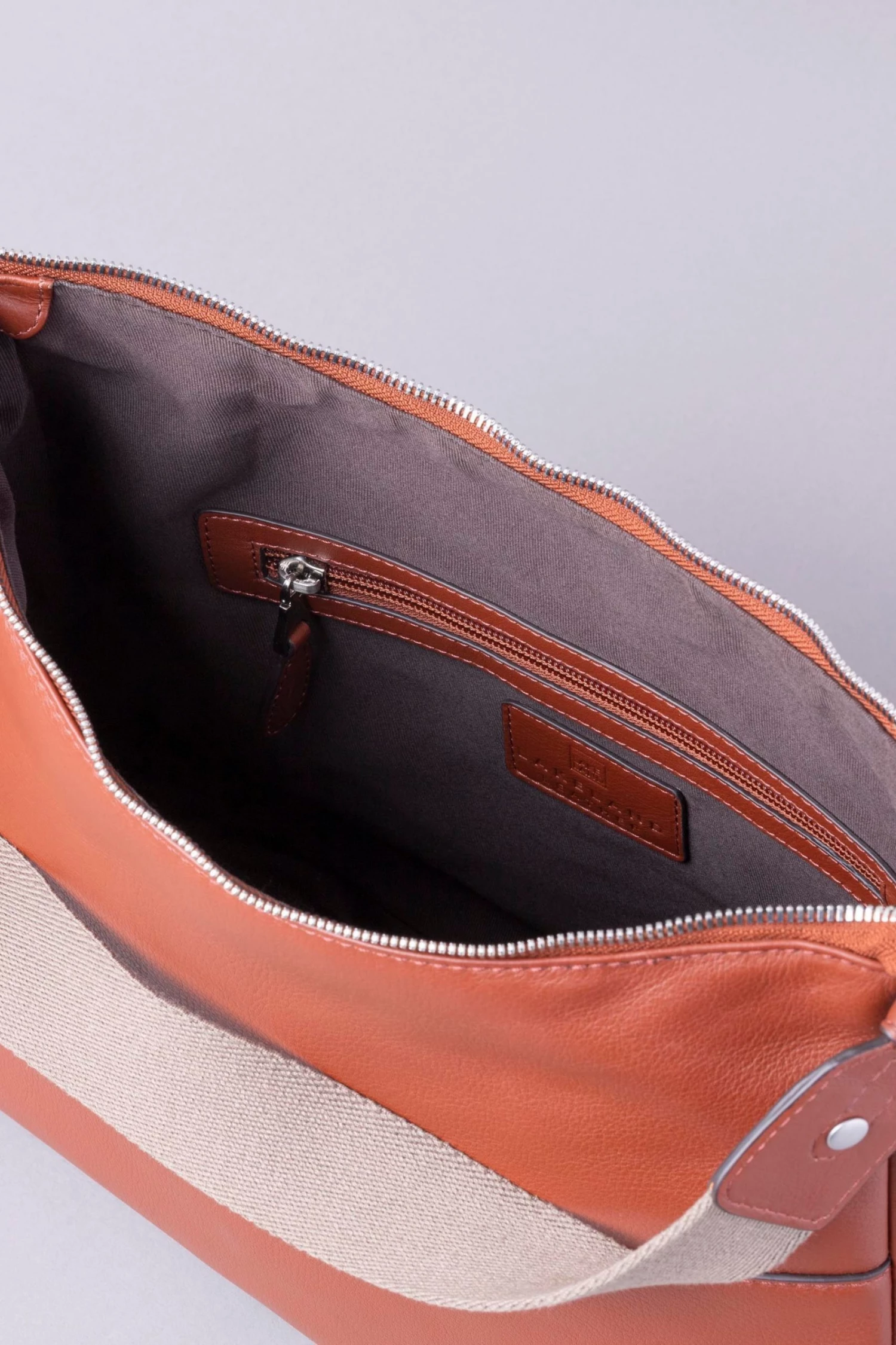 Lakeland Leather Fairfield Hobo Bag Grey 5 Lakeland Leather Fairfield Hobo Bag Grey - Image 3