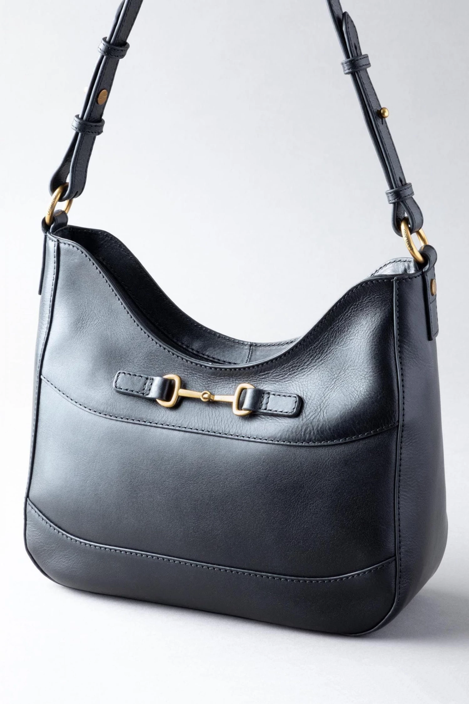 Lakeland Leather Heritage Leather Shoulder Bag Black 5 Lakeland Leather Heritage Leather Shoulder Bag Black - Image 3