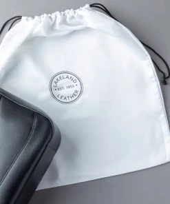 Lakeland Leather Heritage Leather Shoulder Bag Black 17 Lakeland Leather Heritage Leather Shoulder Bag Black -Lakeland Leather Sales unnamed file 273 scaled