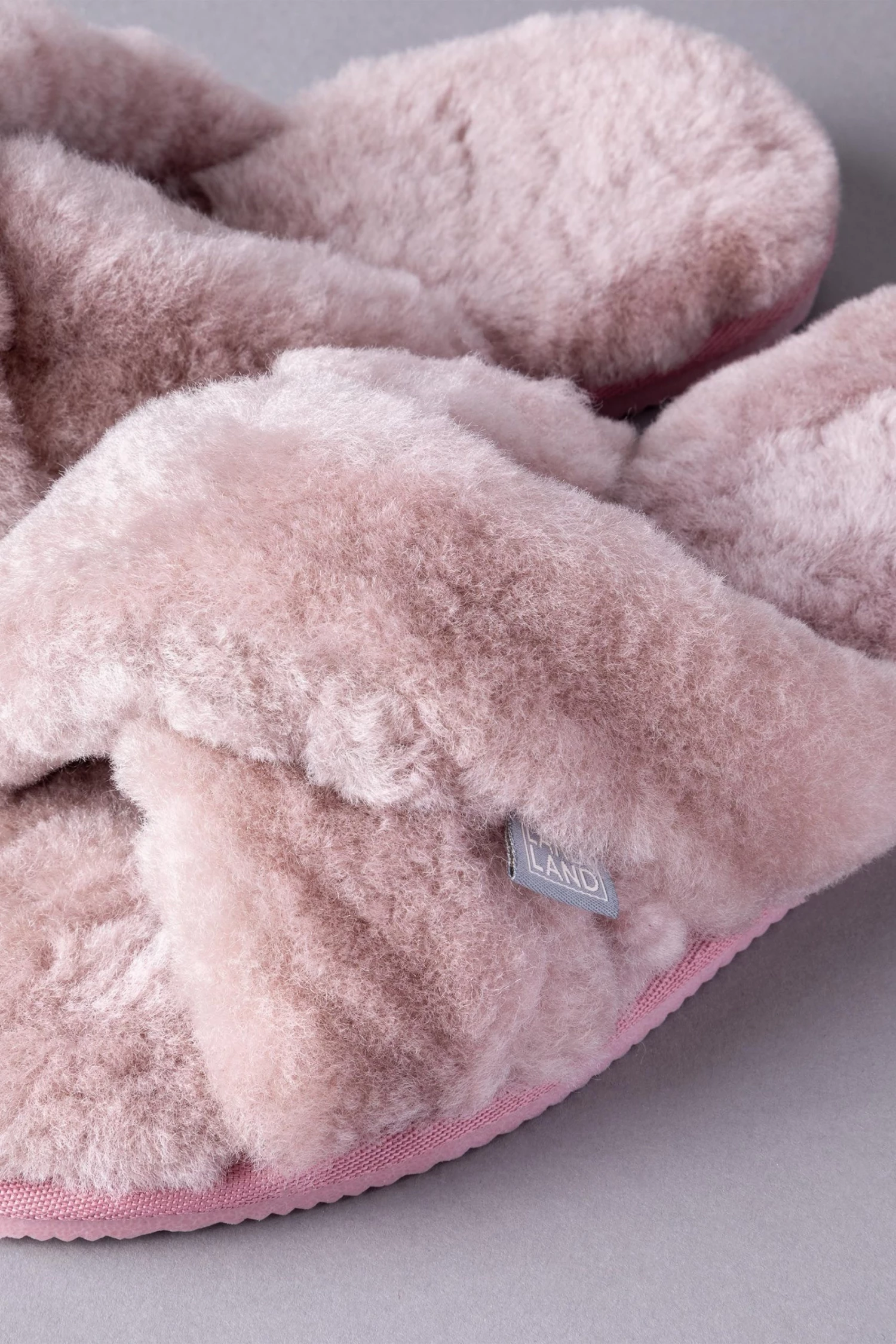 Lakeland Leather Ladies Sheepskin Cross-Over Mule Slippers Cream 5 Lakeland Leather Ladies Sheepskin Cross-Over Mule Slippers Cream - Image 3