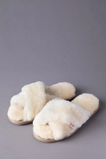 Lakeland Leather Ladies Sheepskin Cross-Over Mule Slippers Cream 7 Lakeland Leather Ladies Sheepskin Cross-Over Mule Slippers Cream - Image 5