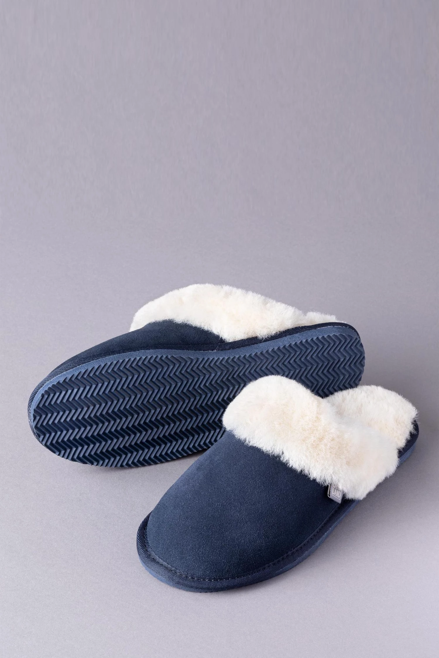 Lakeland Leather Ladies Sheepskin Slider Slippers Burgundy Red 4 Lakeland Leather Ladies Sheepskin Slider Slippers Burgundy Red - Image 2