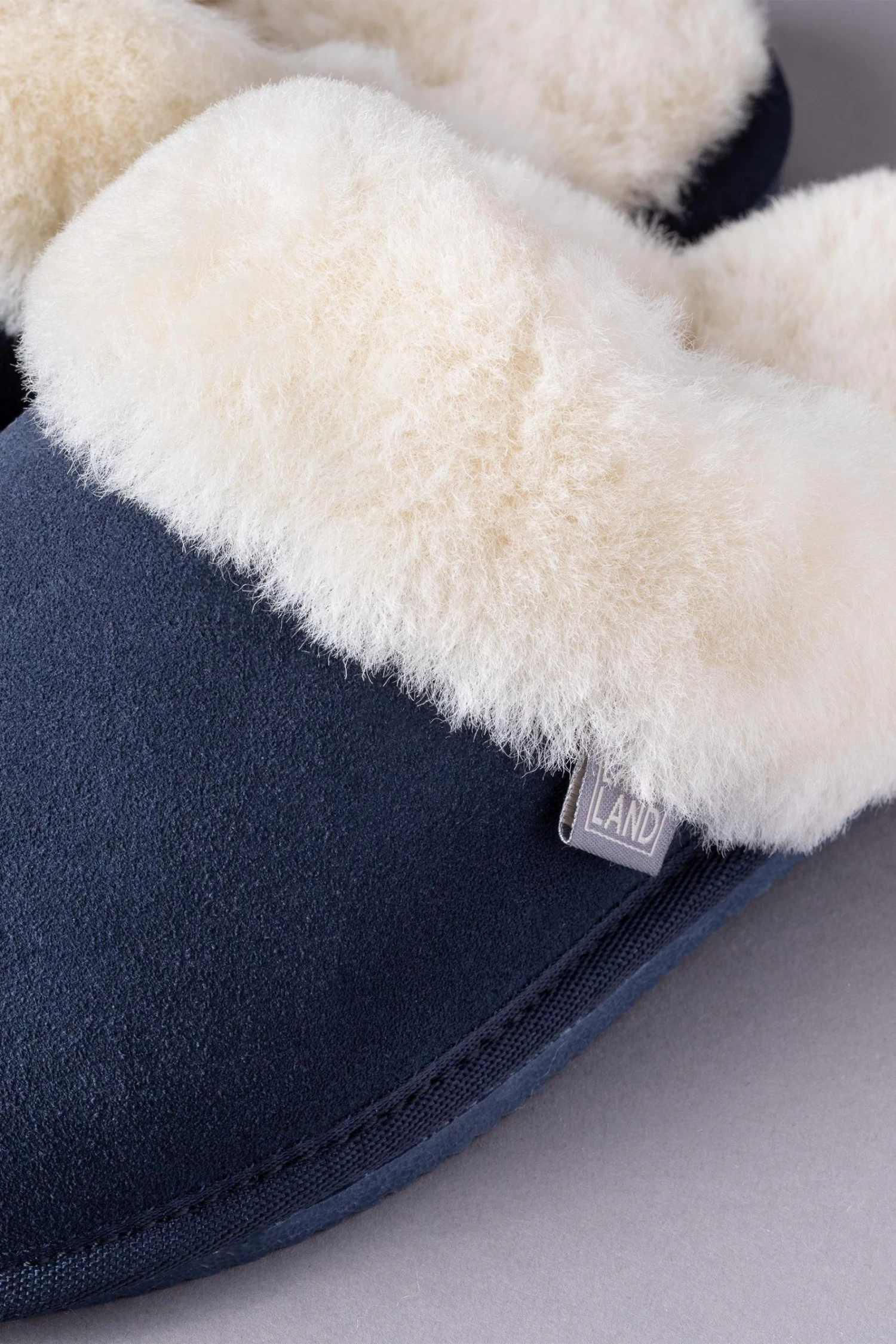 Lakeland Leather Ladies Sheepskin Slider Slippers Burgundy Red 5 Lakeland Leather Ladies Sheepskin Slider Slippers Burgundy Red - Image 3