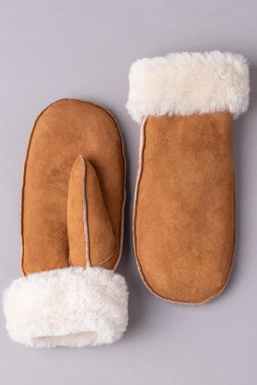 Lakeland Leather Ladies Classic Sheepskin Mittens Tan Brown 8 Lakeland Leather Ladies Classic Sheepskin Mittens Tan Brown - Image 6