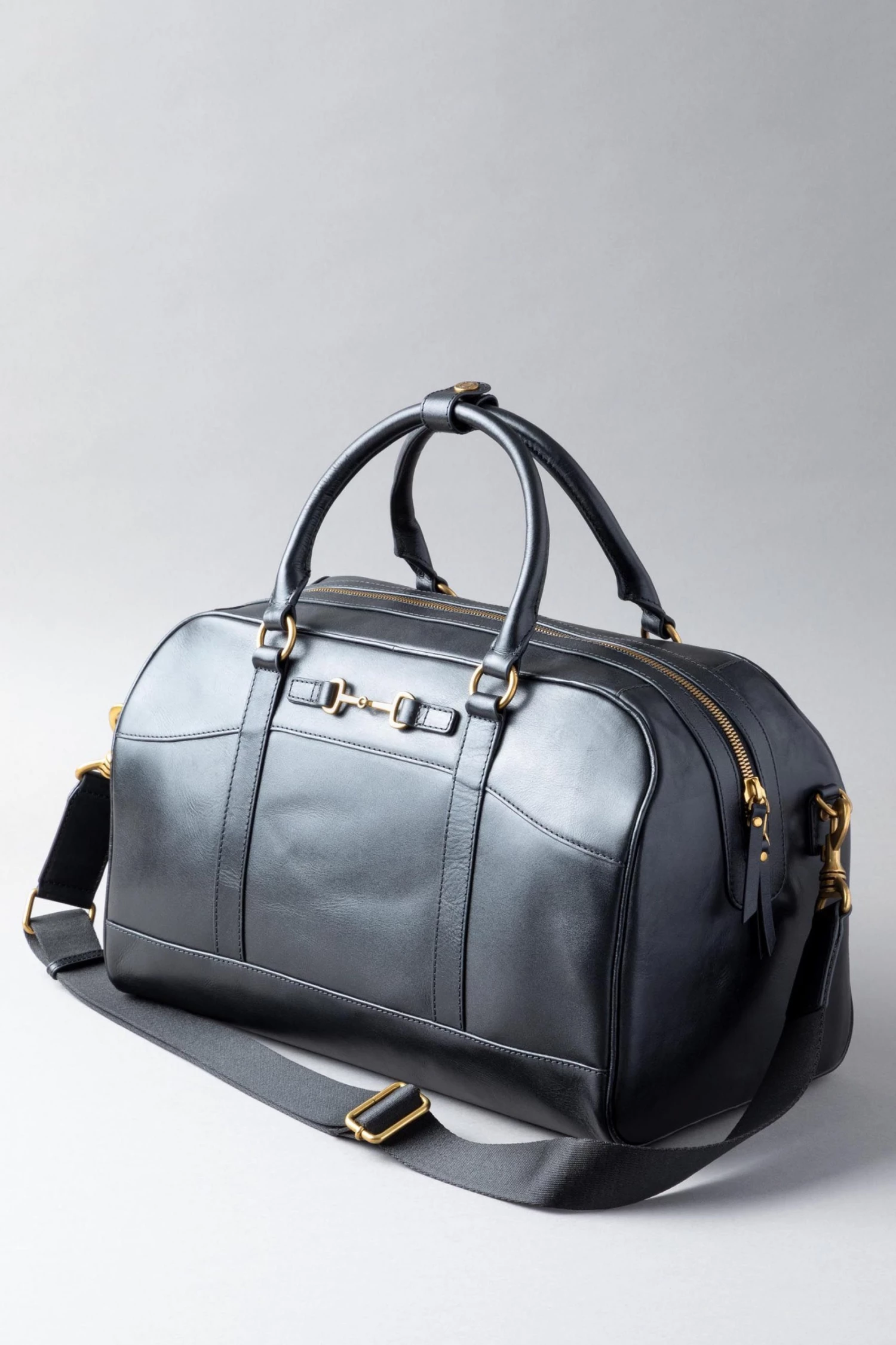 Lakeland Leather Heritage Leather Overnight Bag Black 5 Lakeland Leather Heritage Leather Overnight Bag Black - Image 3